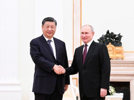 В.Путин: Хятад улстай хамтран, олон улсын харилцааны ардчиллыг нэмэгдүүлэхийн төлөө ажиллахад Оросын тал бэлэн